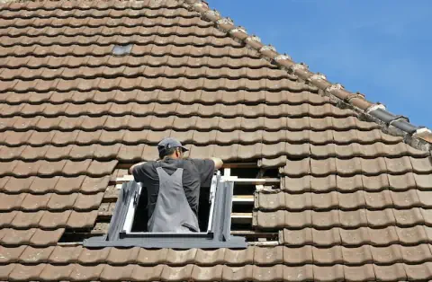 Pose de velux - Rouessé-Vassé